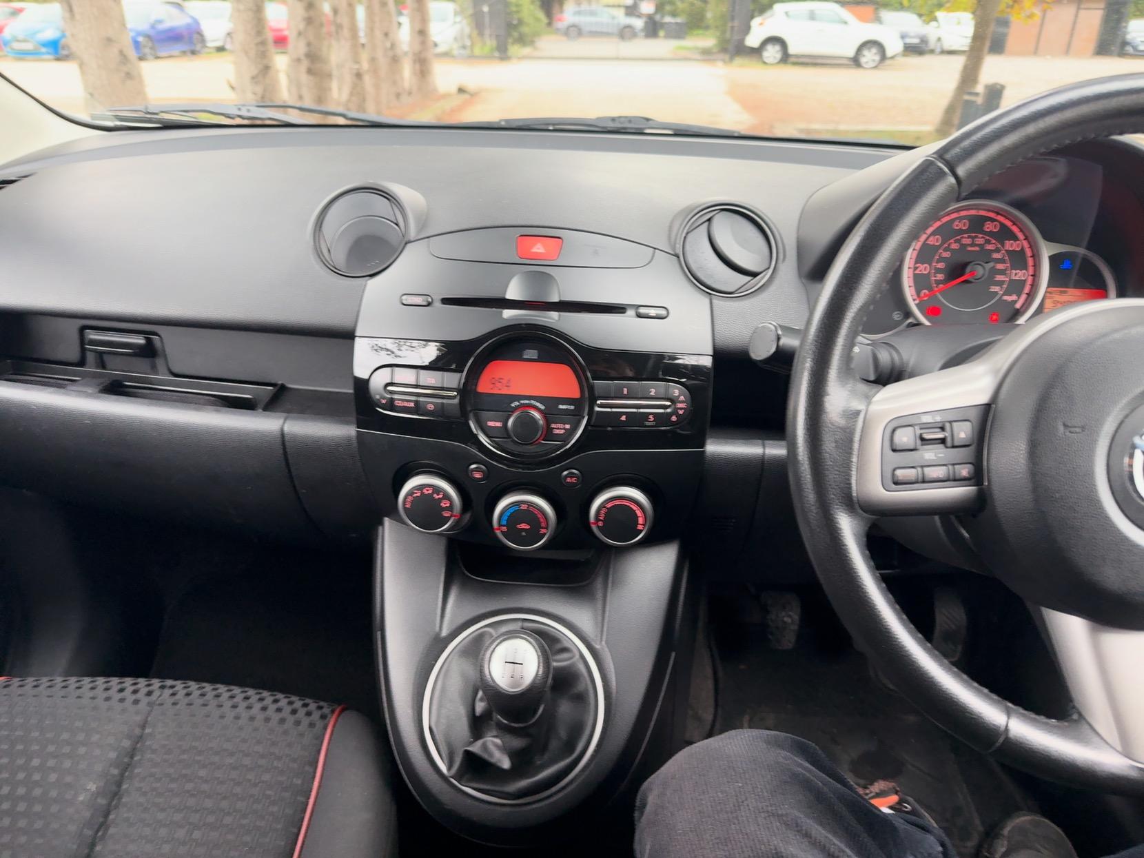 Mazda Mazda2 1.5 Sport Hatchback 5dr Petrol Manual Euro 5 (102 ps)
