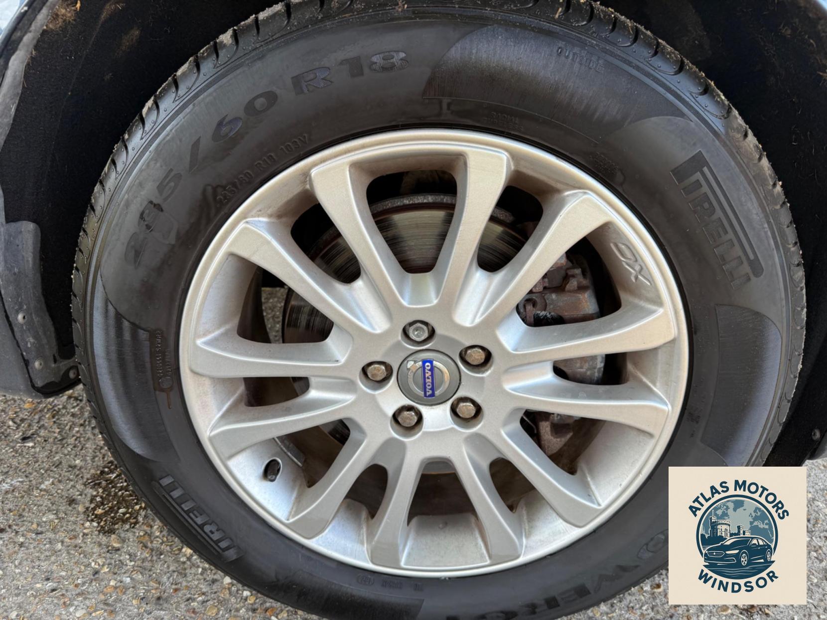 Volvo XC60 2.4 D5 SE Lux Geartronic AWD Euro 4 5dr