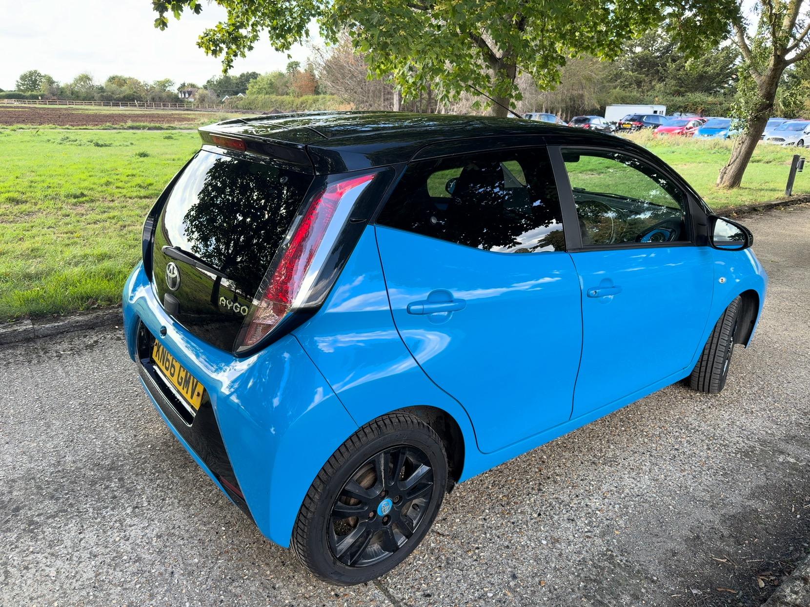 Toyota AYGO 1.0 VVT-i x-cite Hatchback 5dr Petrol Manual Euro 6 (68 ps)