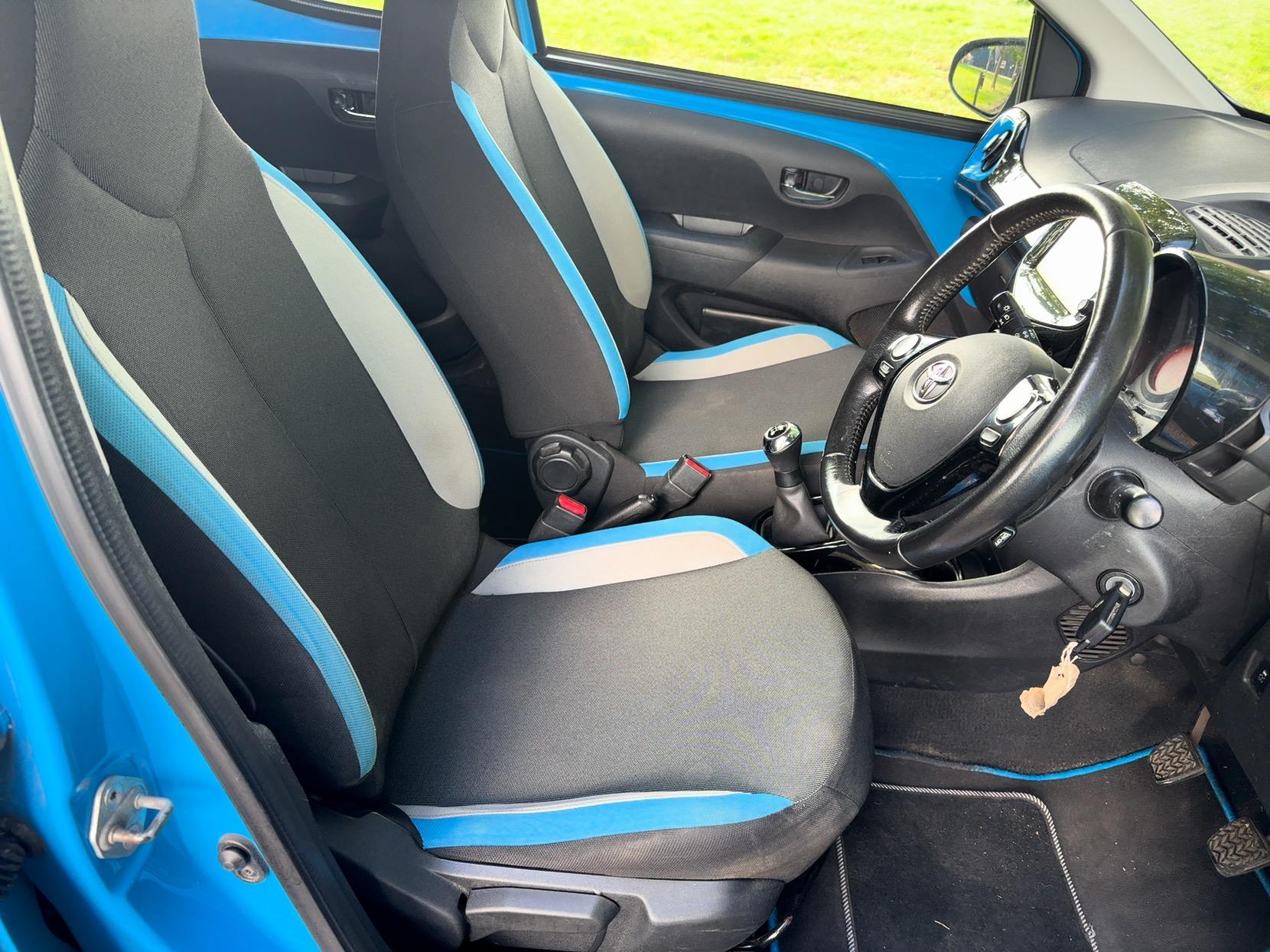 Toyota AYGO 1.0 VVT-i x-cite Hatchback 5dr Petrol Manual Euro 6 (68 ps)