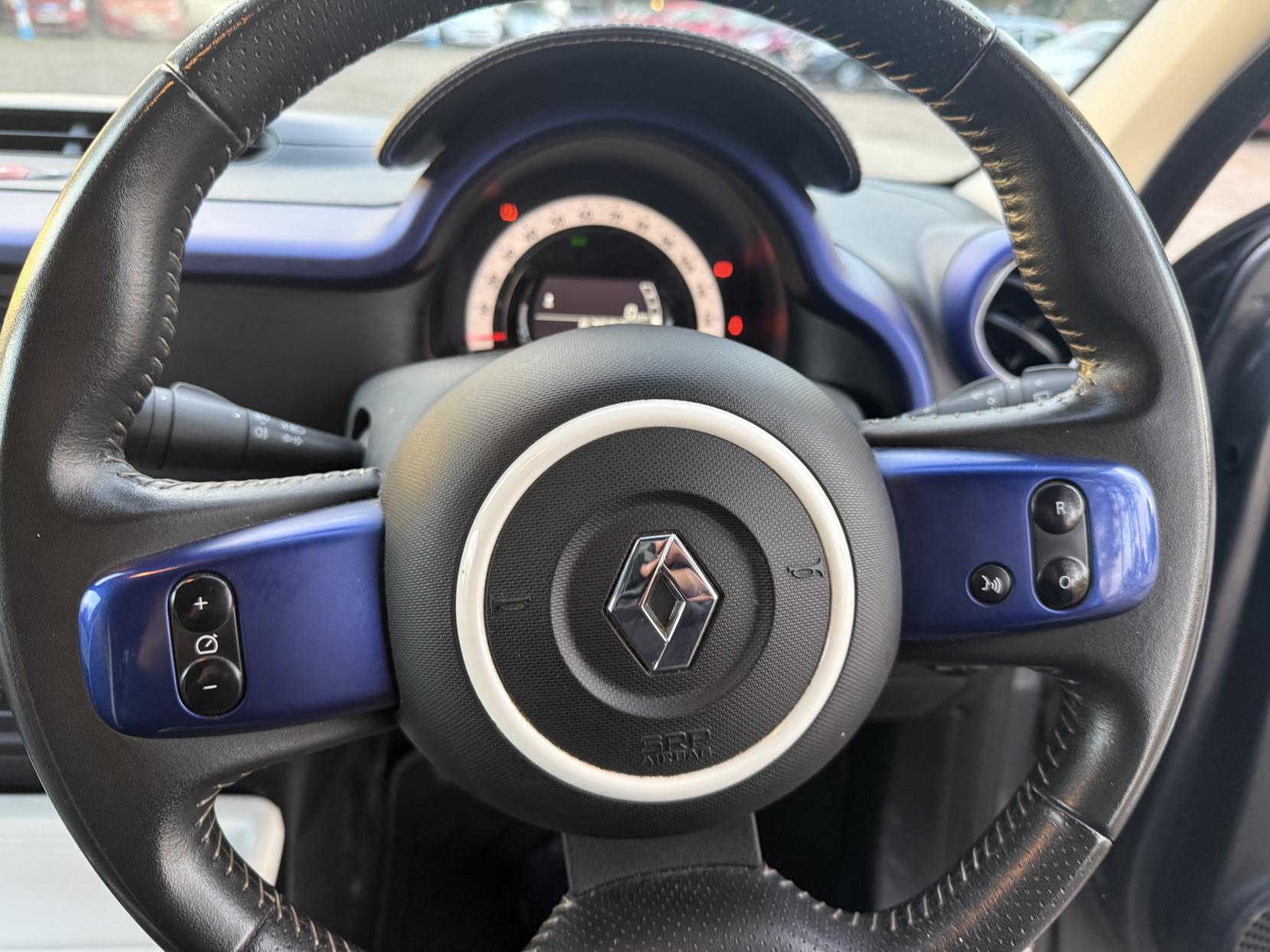 Renault Twingo 0.9 TCe ENERGY Iconic Hatchback 5dr Petrol Manual Euro 6 (s/s) (90 ps)